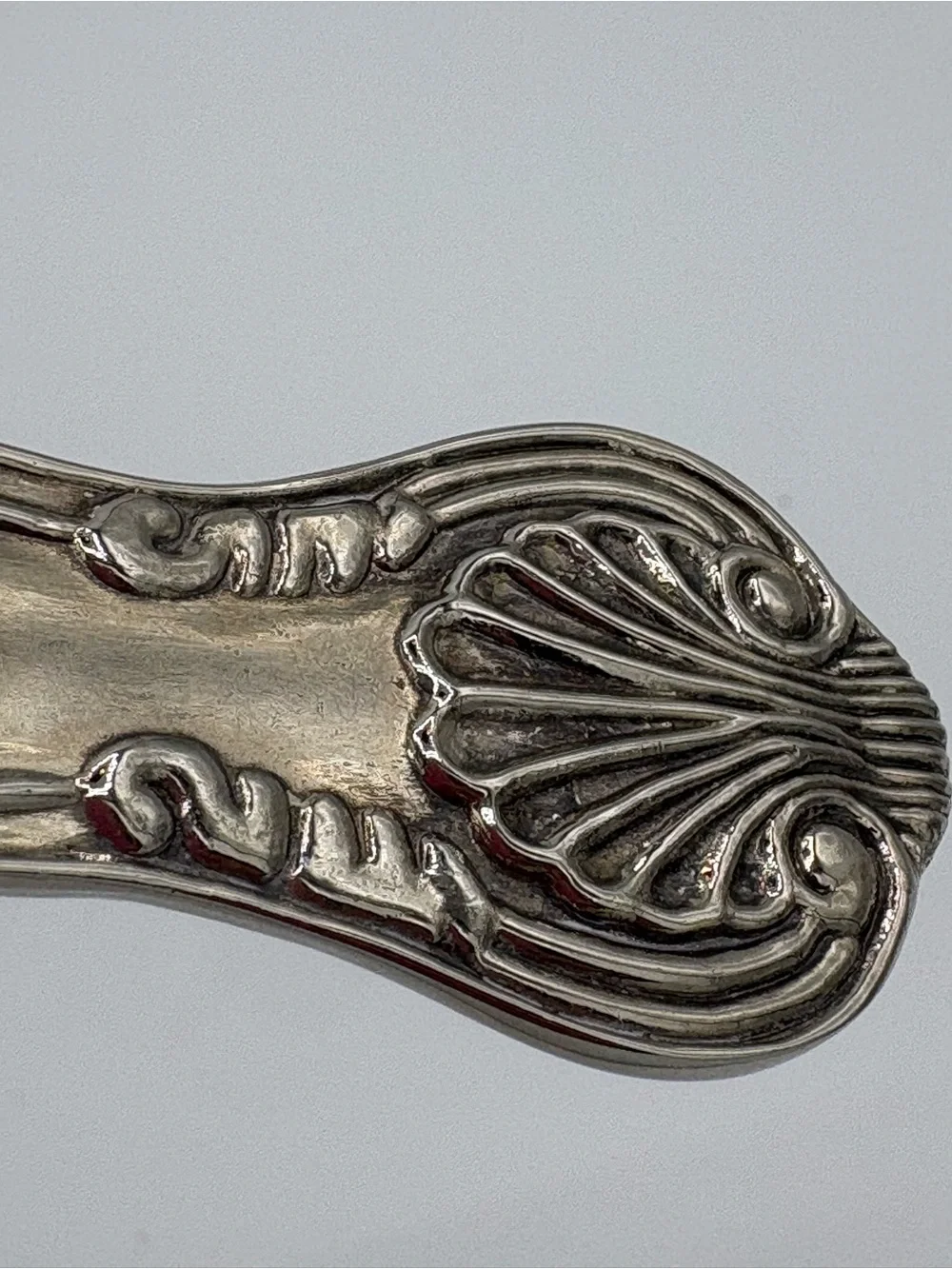 Vintage 12” Ornate Silver Tone Cake Pie Server Engraved Floral Shell